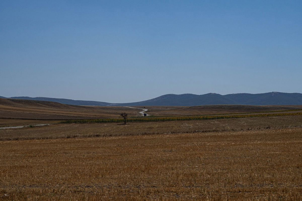 Ahmetadil Mahallesi'nde Yola Cepheli 480 m² Konut İmarlı Arsa