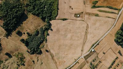 Akyurt Merkezde Cadde Cepheli 1.200 m² Ticari İmarlı Arsa